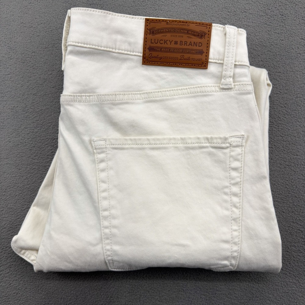 New Lucky Brand 410 Athletic Straight Jeans Mens 33x32 White Denim Casual NWOT